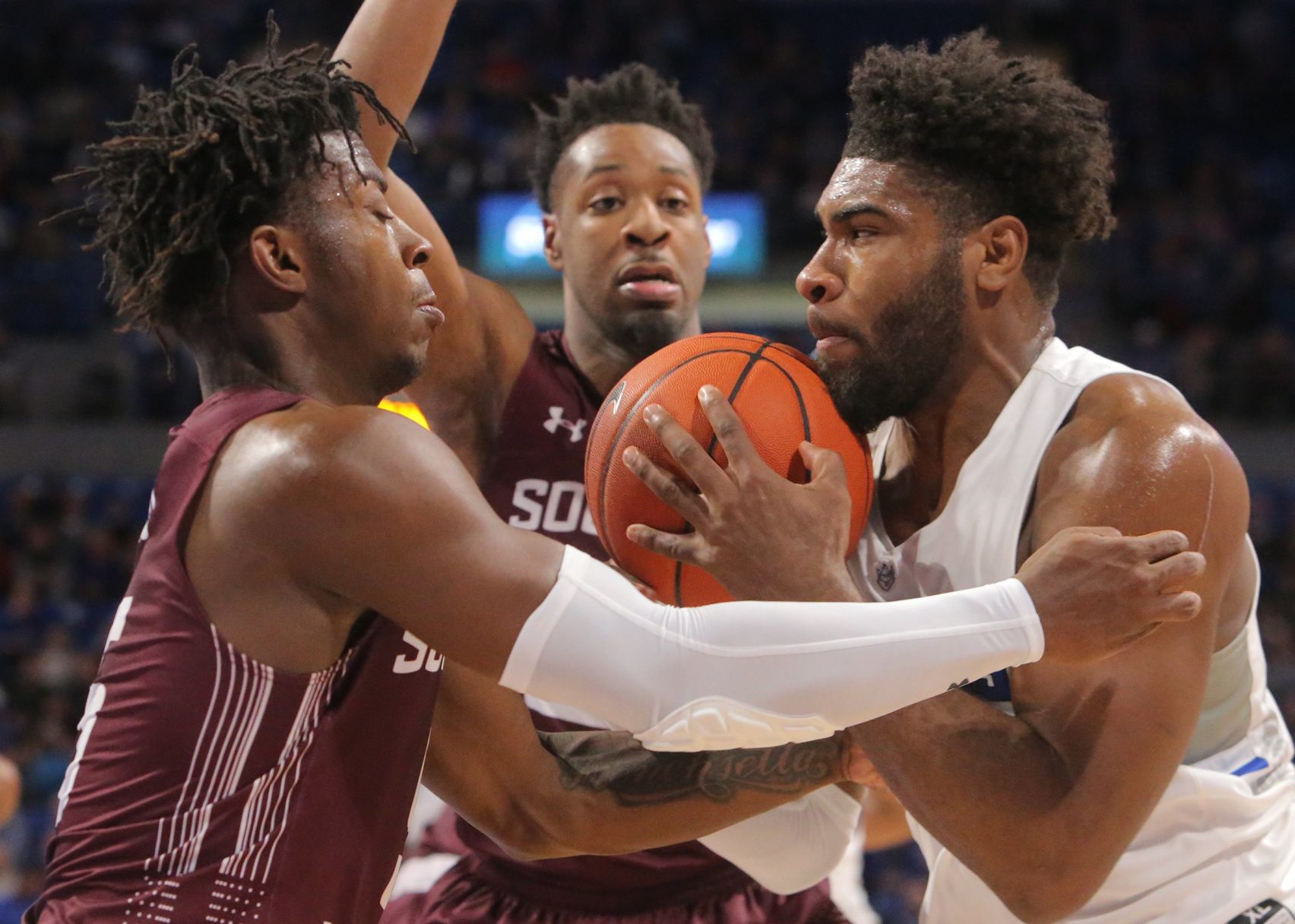 The Billikens and Salukis battle at Chaifetz Arena